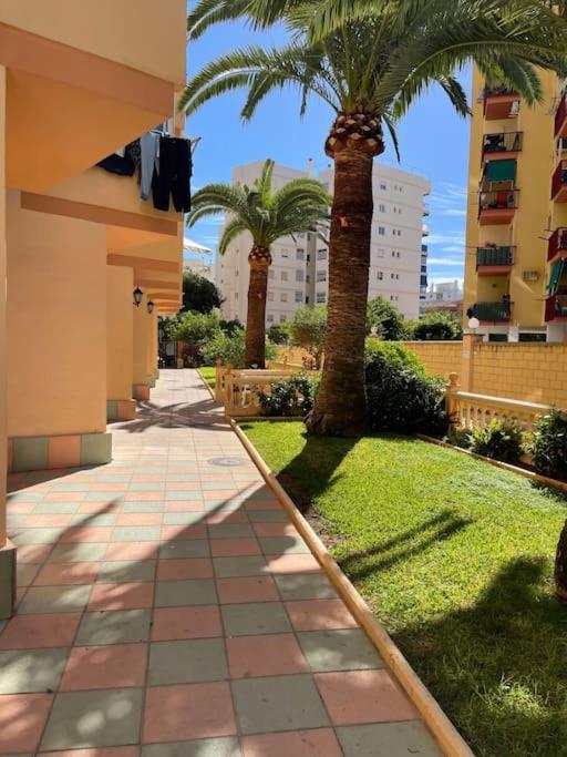 Soleado Y Luminoso Apartamento Фуэнхирола Экстерьер фото
